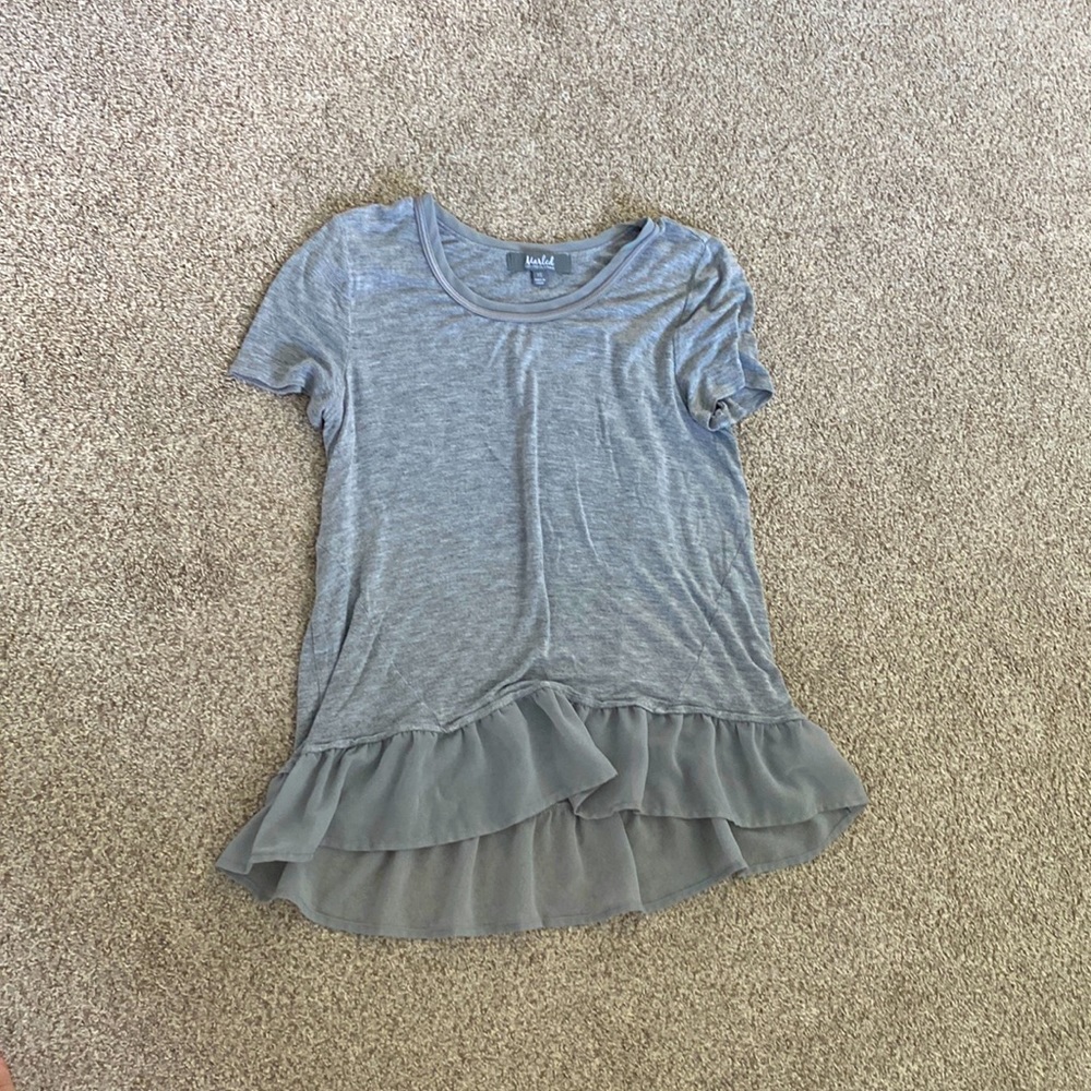 T shirt flowy and cute